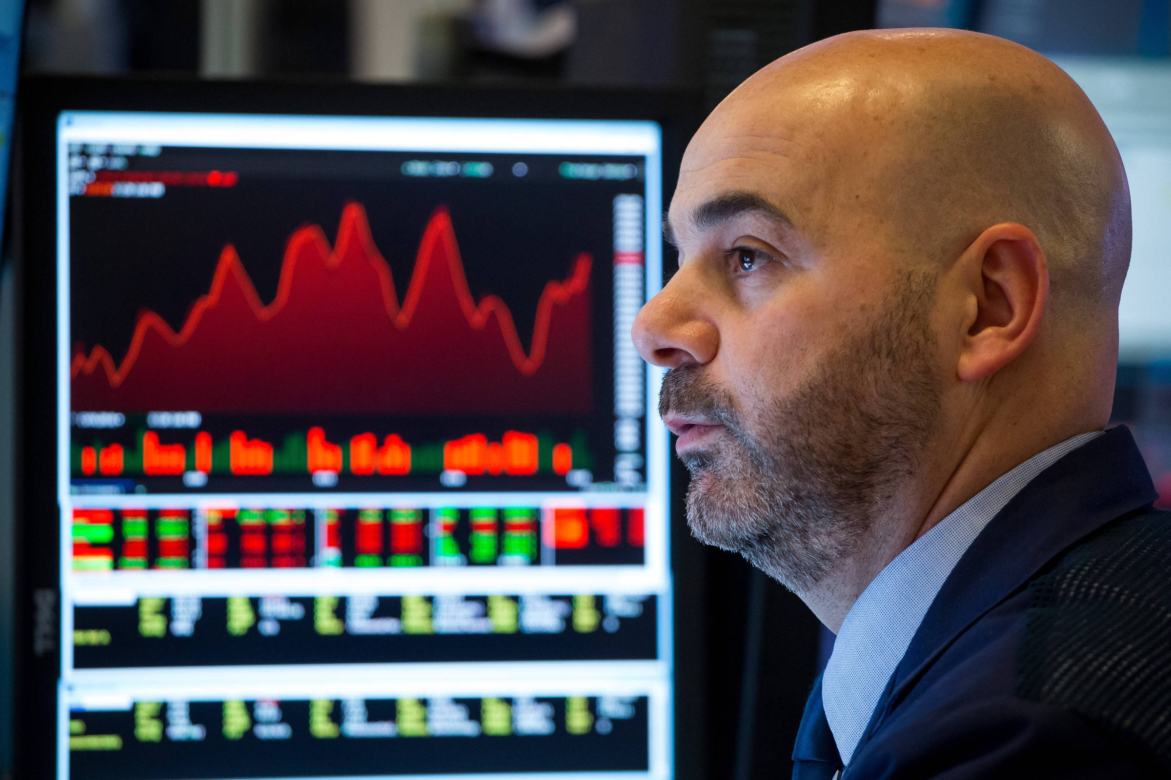 Instabilidade chega ao risco-país após afetar Bolsa e dólar